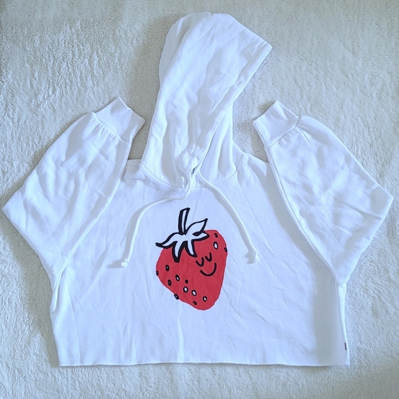 ✨️HP✨️ Levi's Cropped Smiling😊 Strawberry🍓 Hoodie - NWT - Picture 12 of 16